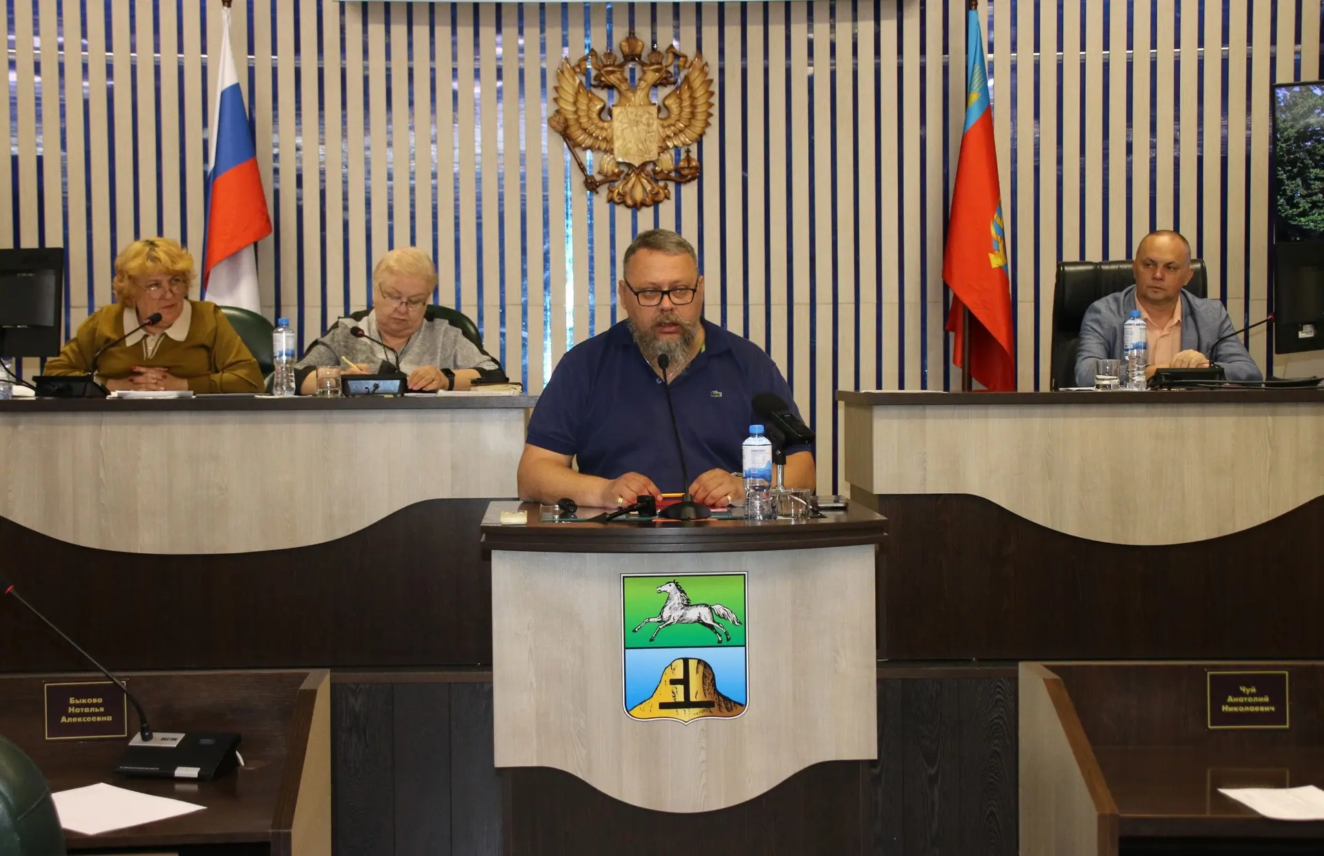 Ремонт автомобильных дорог, подготовку кадров для промышленных предприятий и организацию досуга обсу
