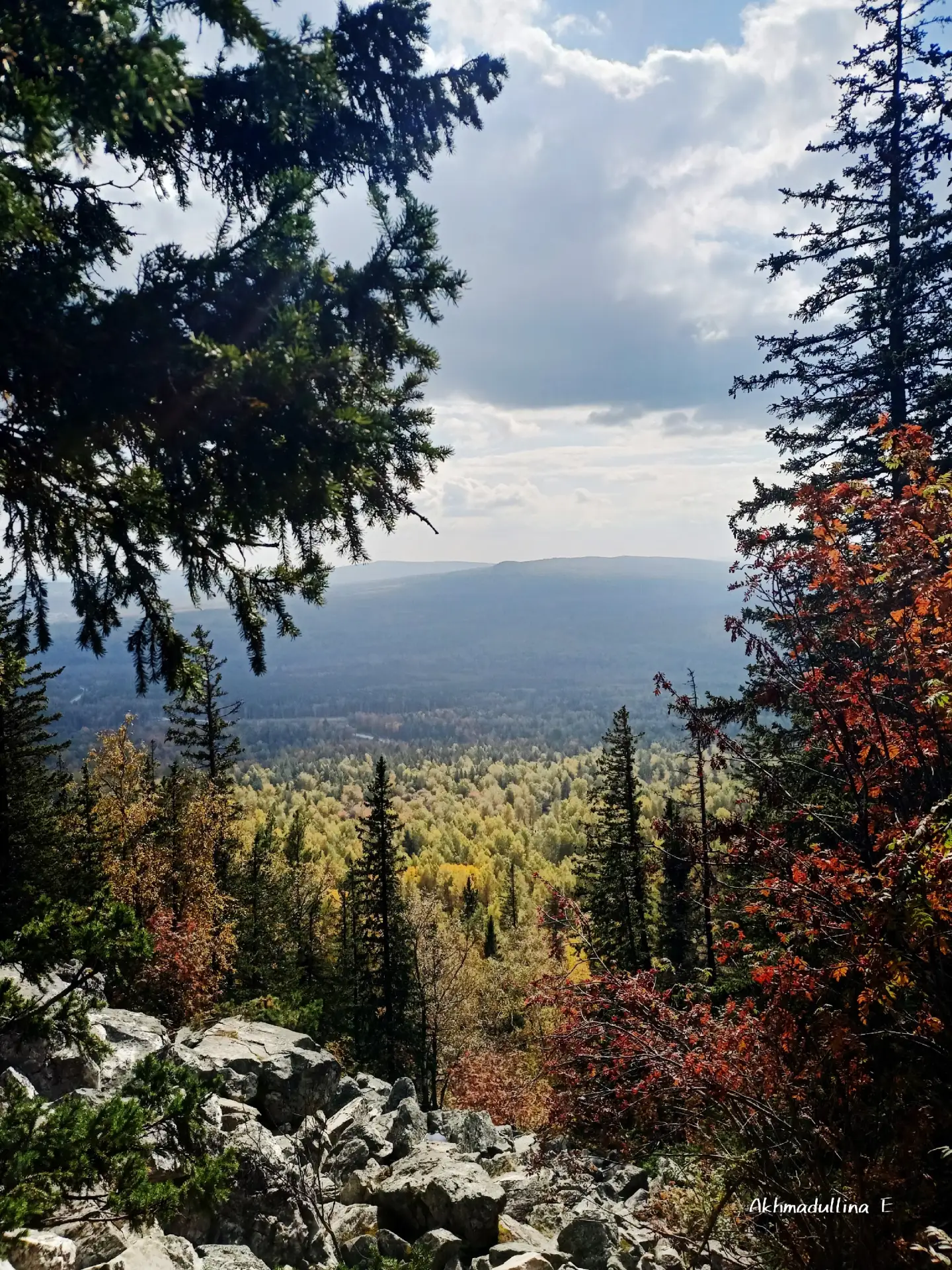 Сентябреет.