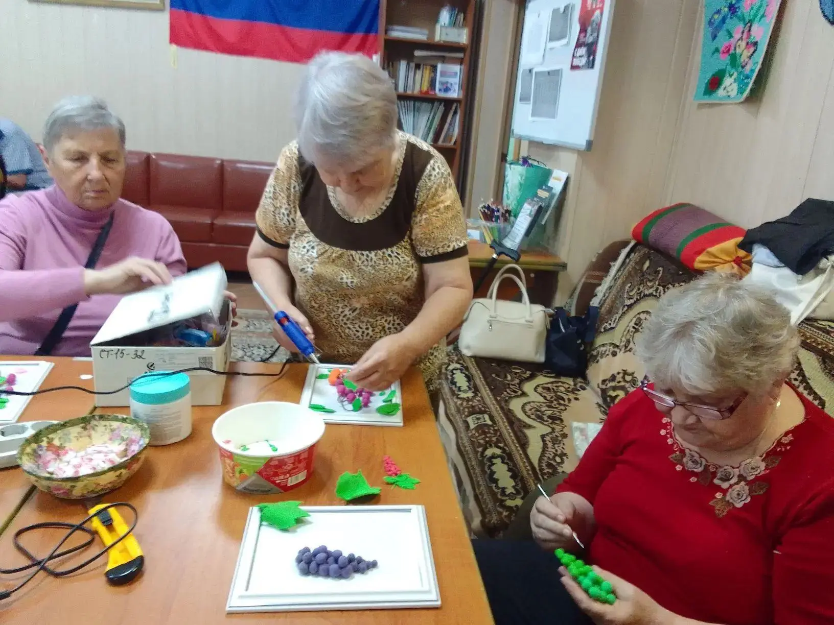 Лето в этом году очень странное: погода до удивления нестабильная, тепла нет, фрукты и ...