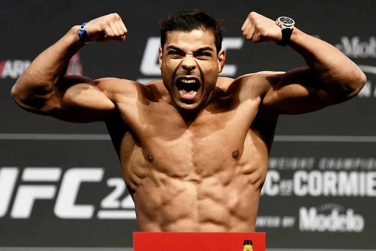 «Ненавижу русских», — такое заявление сделал бразильский боец UFC Пауло Коста перед поединком с росс