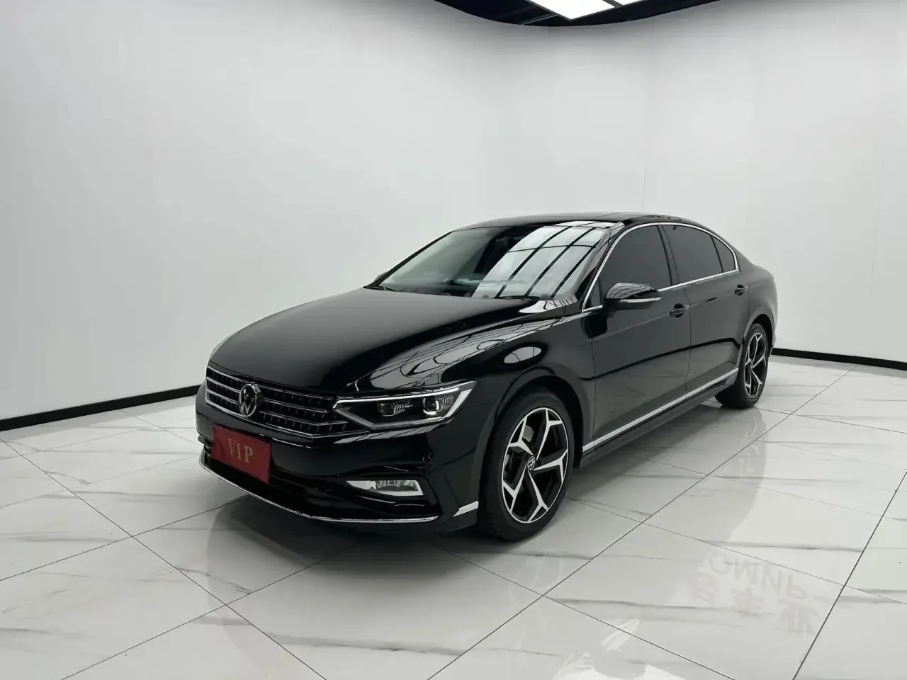 Volkswagen Magotan 🇨🇳
1.4T, 150 л.с., DSG, 2WD
Год выпуска: 2023
Пробег: 15 т.км.
Отличное состоян