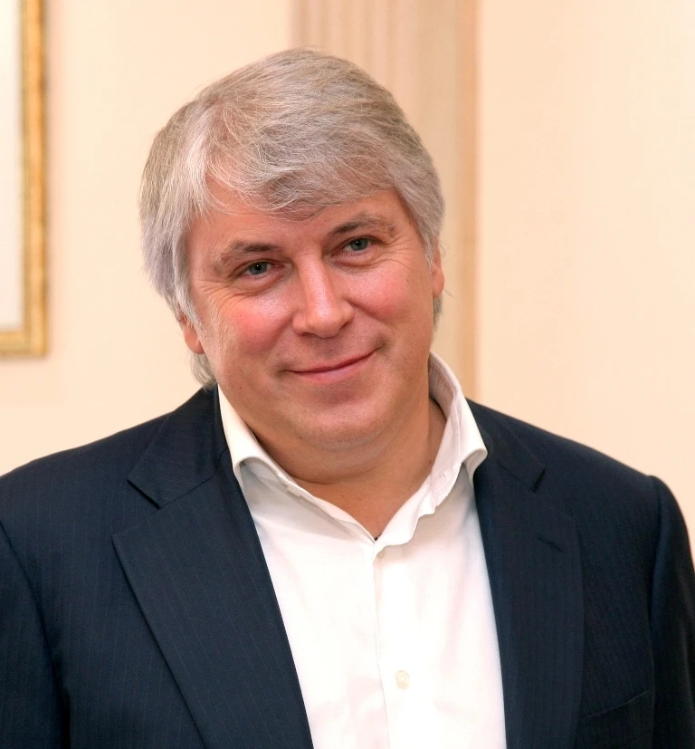 Умел дарить тепло общения