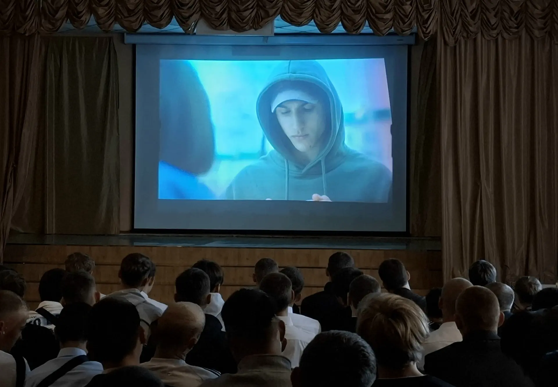 📅 4 сентября в актовом зале Зиминского железнодорожного техникума состоялся киноурок д...