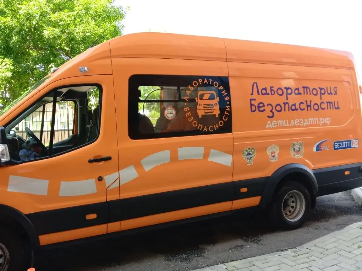 Автогородок сегодня посетил лагерь.
Было очень интересно и познавательно. Перед длинными выходными п