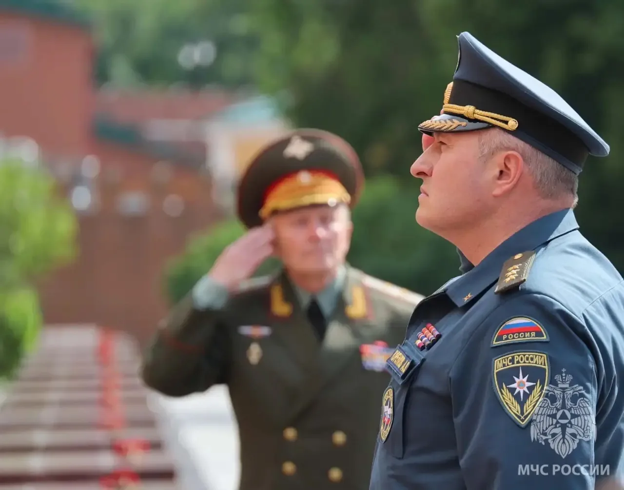 В День памяти и скорби Александр Куренков возложил венок к Могиле Неизвестного Солдата