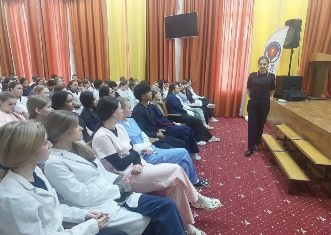 Осторожно, интернет: как не попасть в ловушку?  Знаете ли вы, что через соцсети и мессенджеры могут 