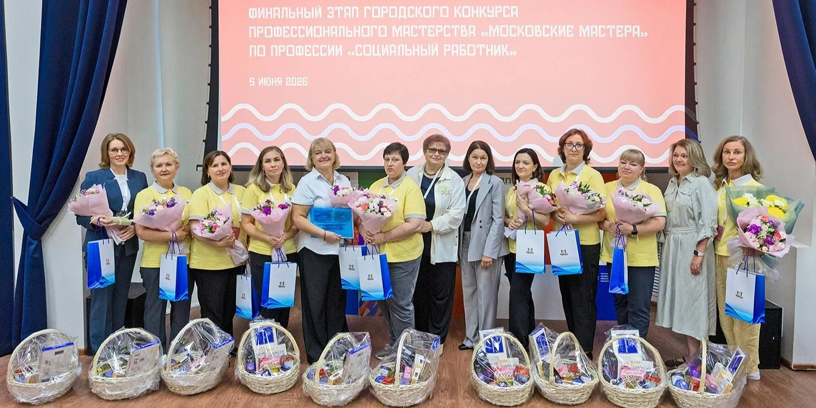 Социальная работница из ЮЗАО стала лучшей в Москве
В столице завершился конкурс «Московские мастера»