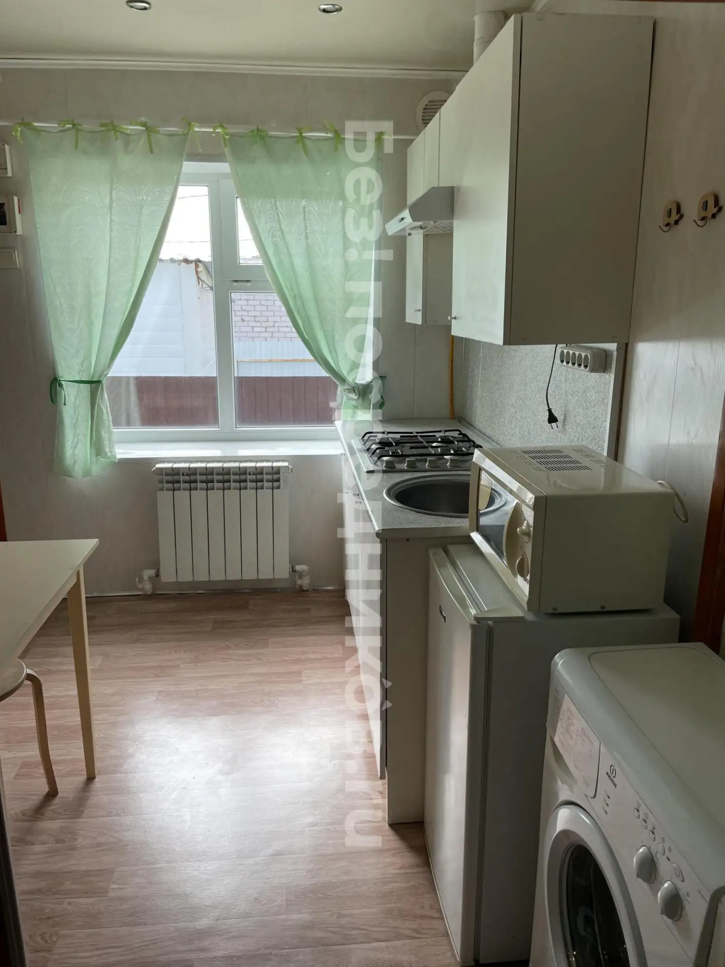 Сдам без посредников: 1-комнатная квартира, 20м²