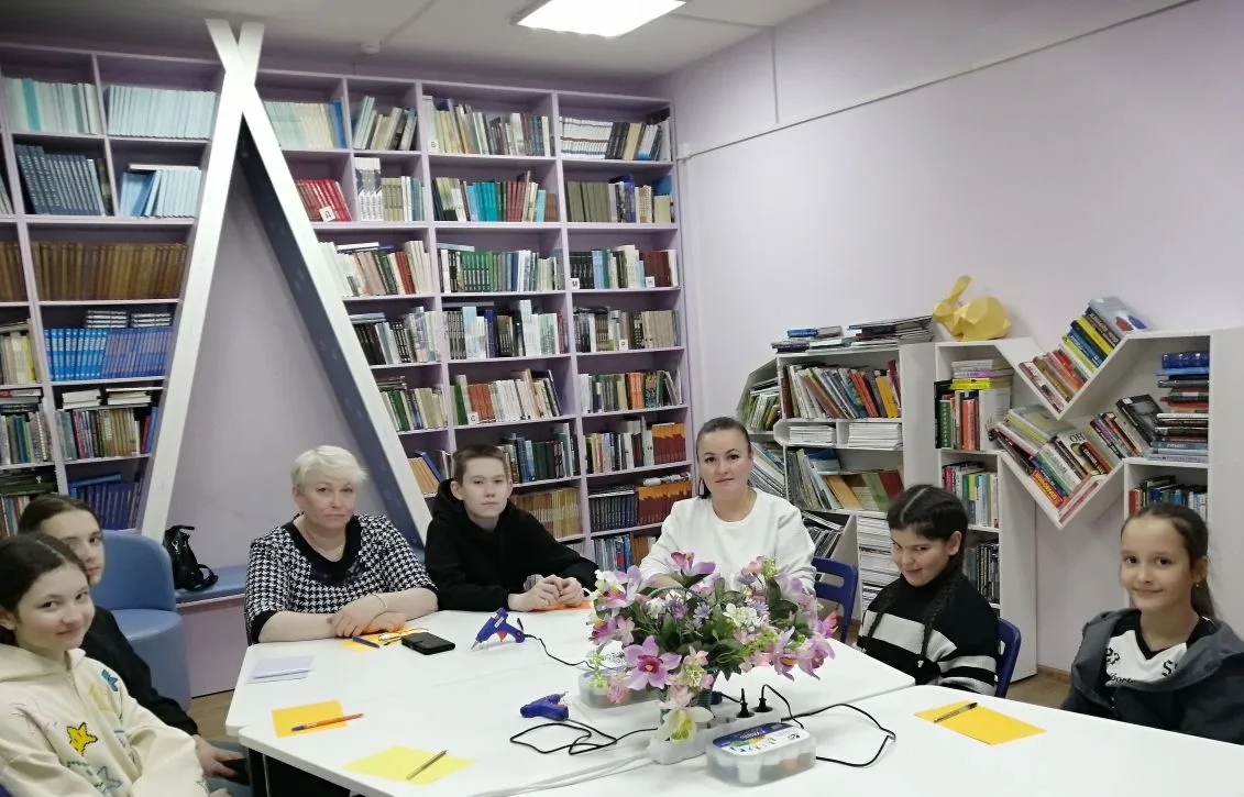 💐Женский весенний праздник 8 Марта- это один из самых трогательных и романтичных празд...