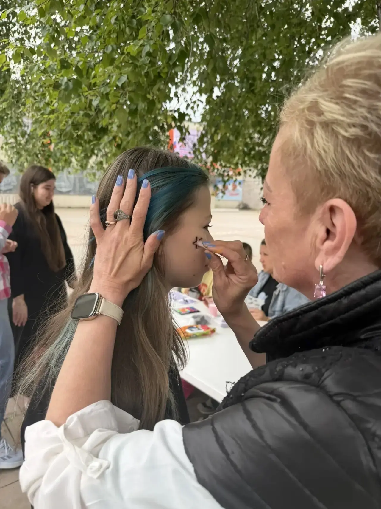 В честь Дня молодёжи наши талантливые педагоги организовали творческую площадку — акваг...