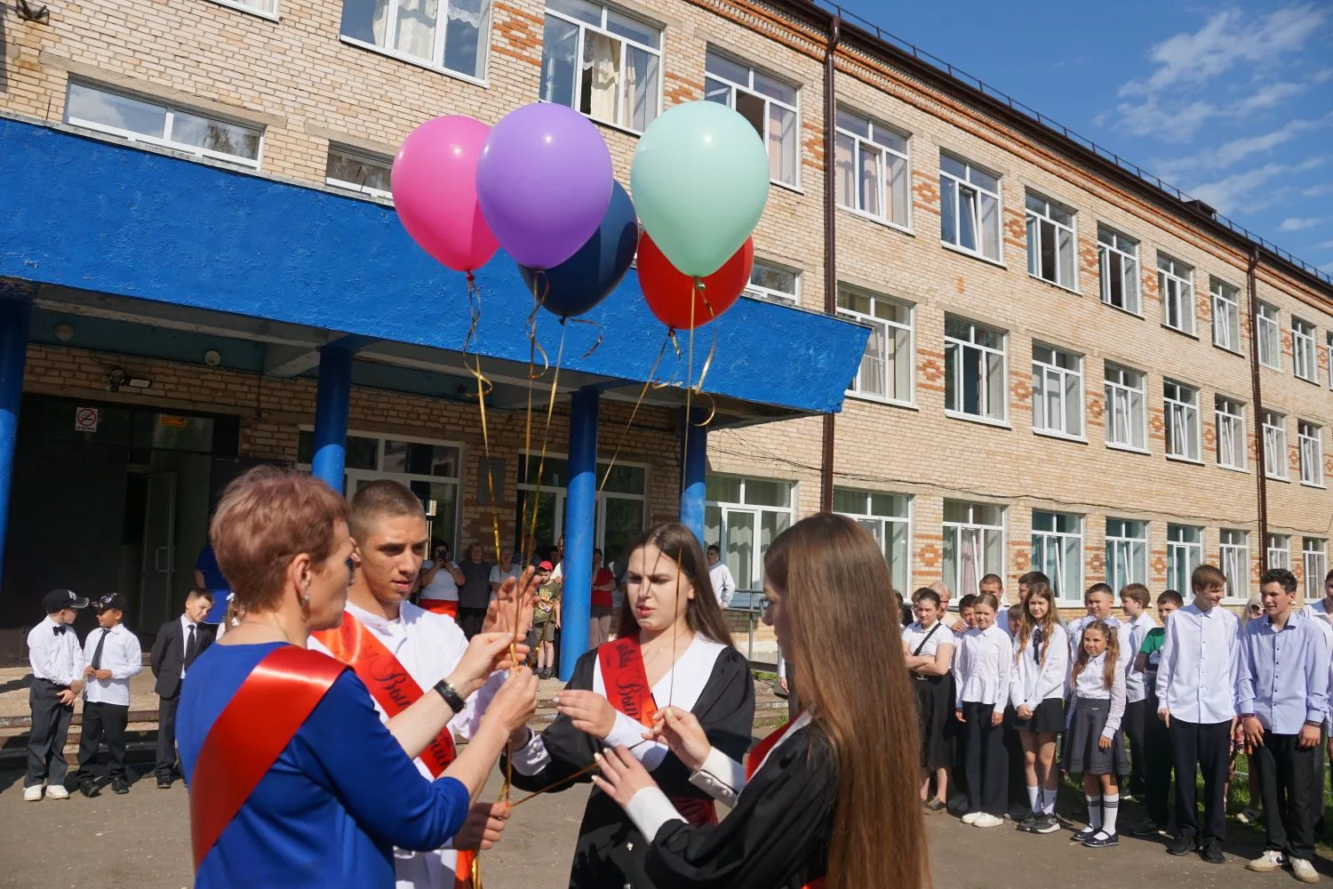 🔔🎉 Последний звонок 2026 — праздник, объединяющий сердца!