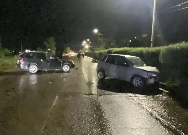 В Улан-Удэ в тройном ДТП пострадала семья

ДТП произошло вчера вечером на улице Яковлева. По предвар