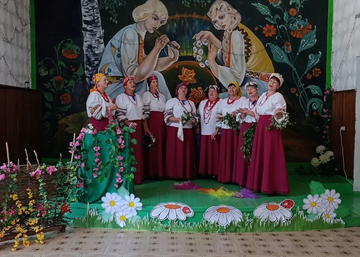 В Михайловском СДК ко дню фольклора подготовили и провели обряд "Кумленья".            ...