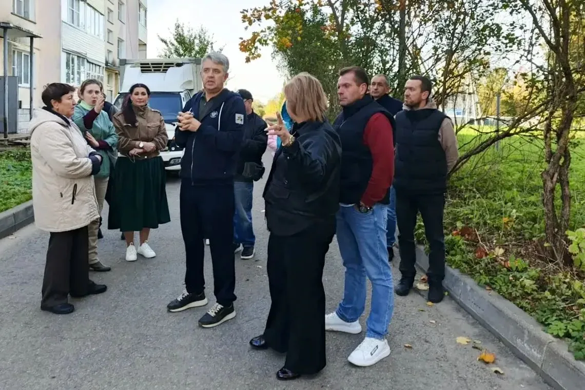 Встретился с жителями дома №17 на улице Футбольной в поселке Нудоль.