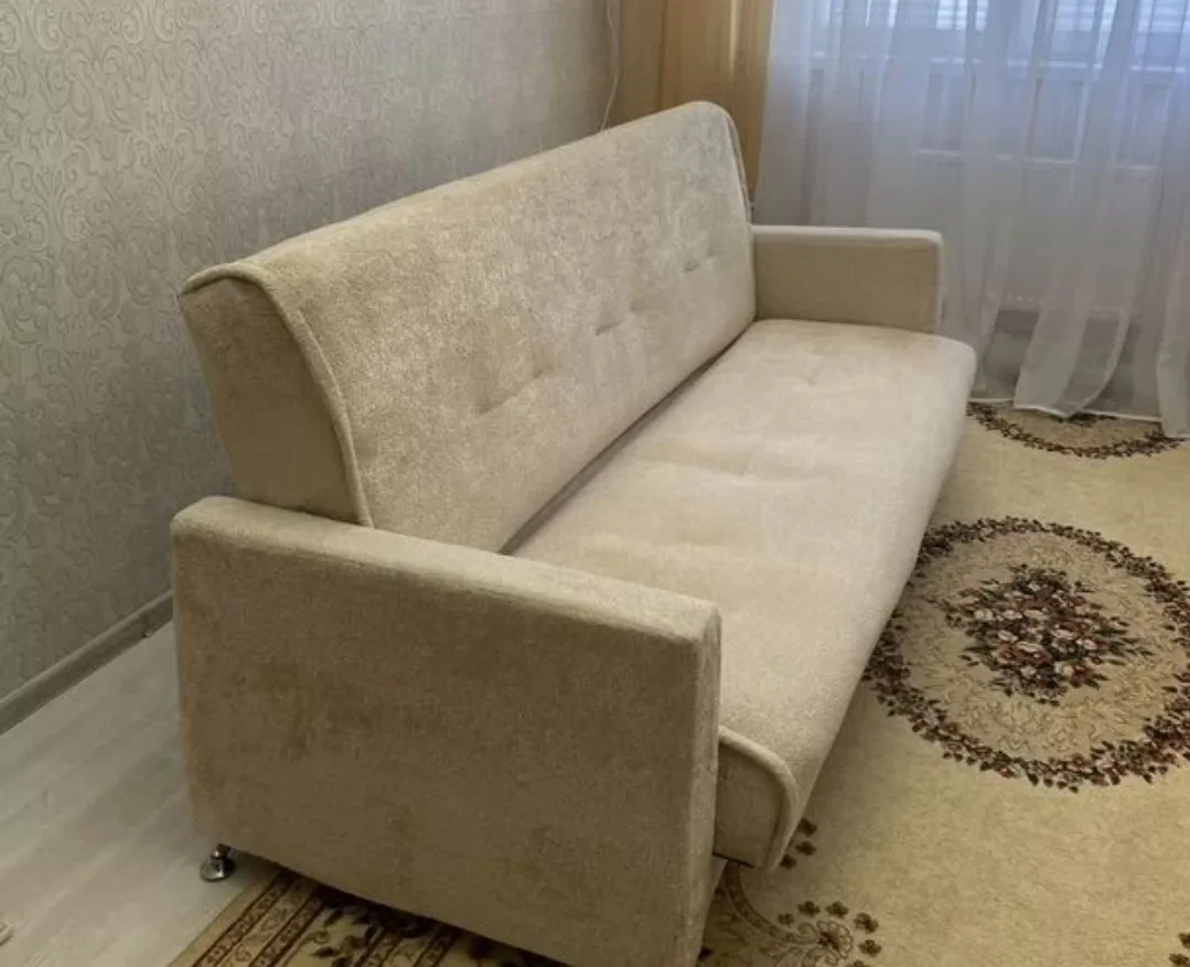 Диван бу даром самовывоз 

Писать сюда ❗️