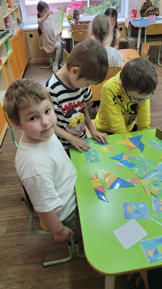 🧩 Наши дети — настоящие изобретатели и логики! 🧩