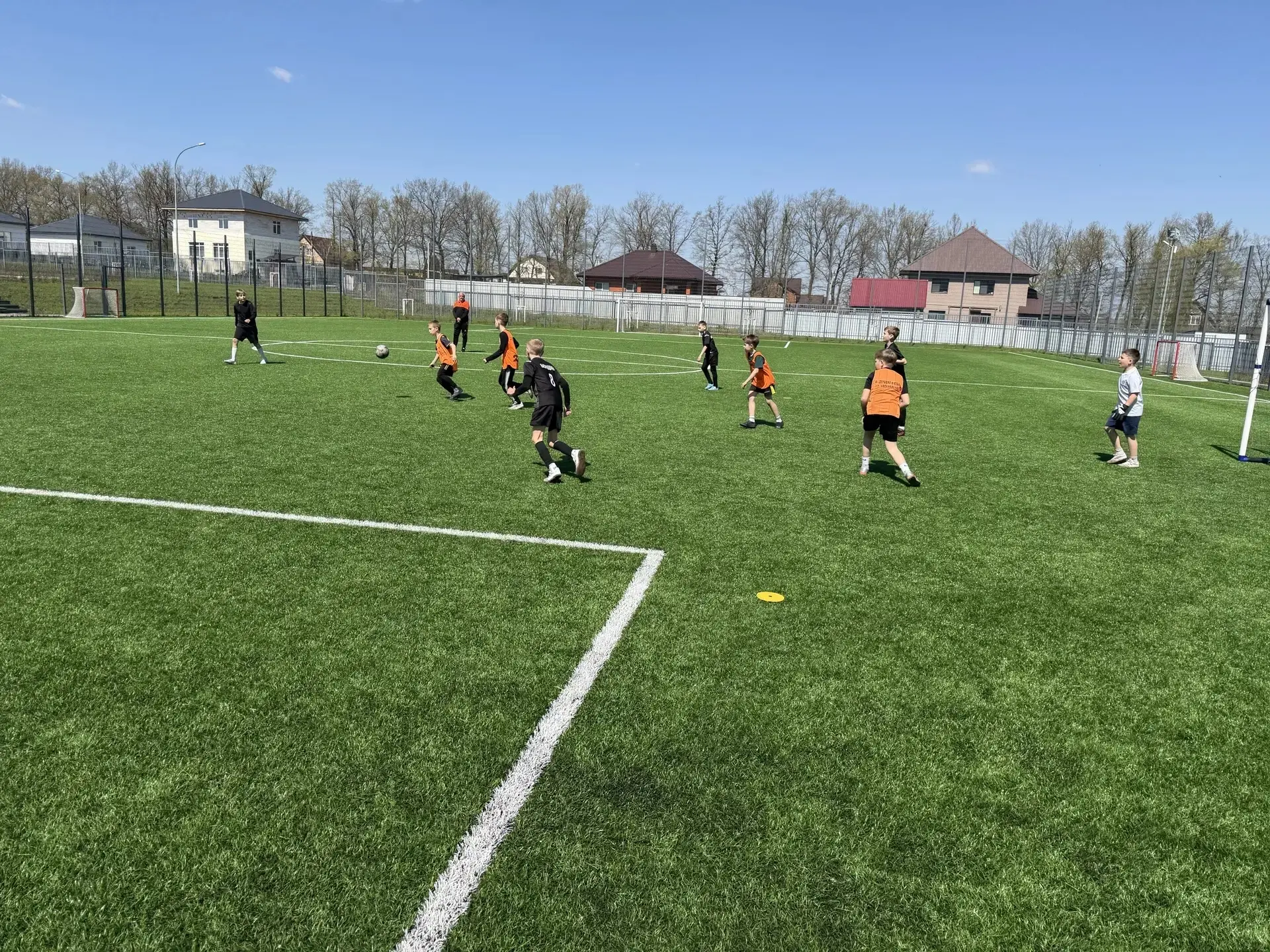 ⚽ «Кожаный мяч»  4 мая в селе Бессоновка состоялся районный этап Всероссийских соревнований по футбо