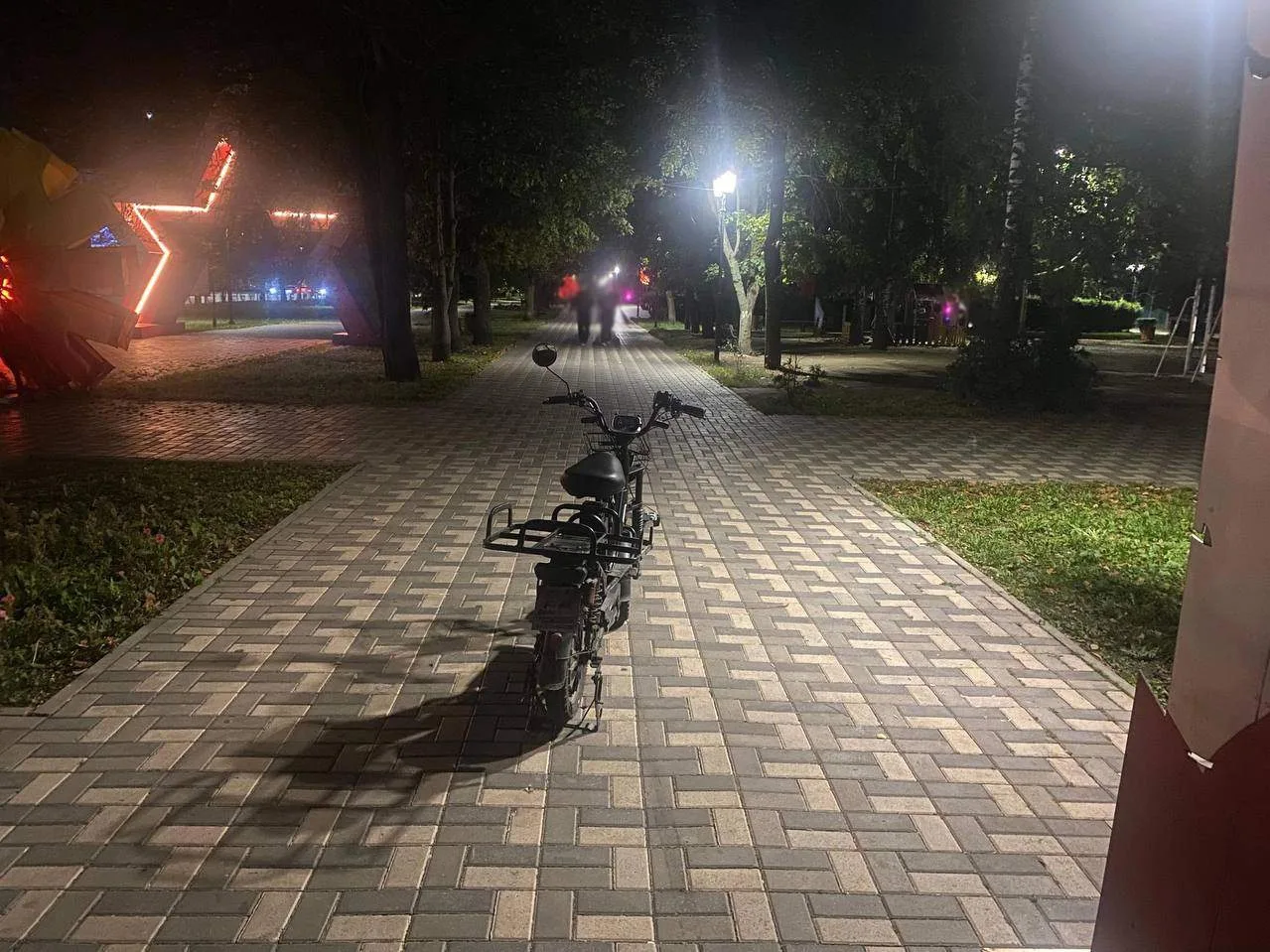 🚲 В Тамбове электровелосипедист-подросток сбил пешехода на тротуаре