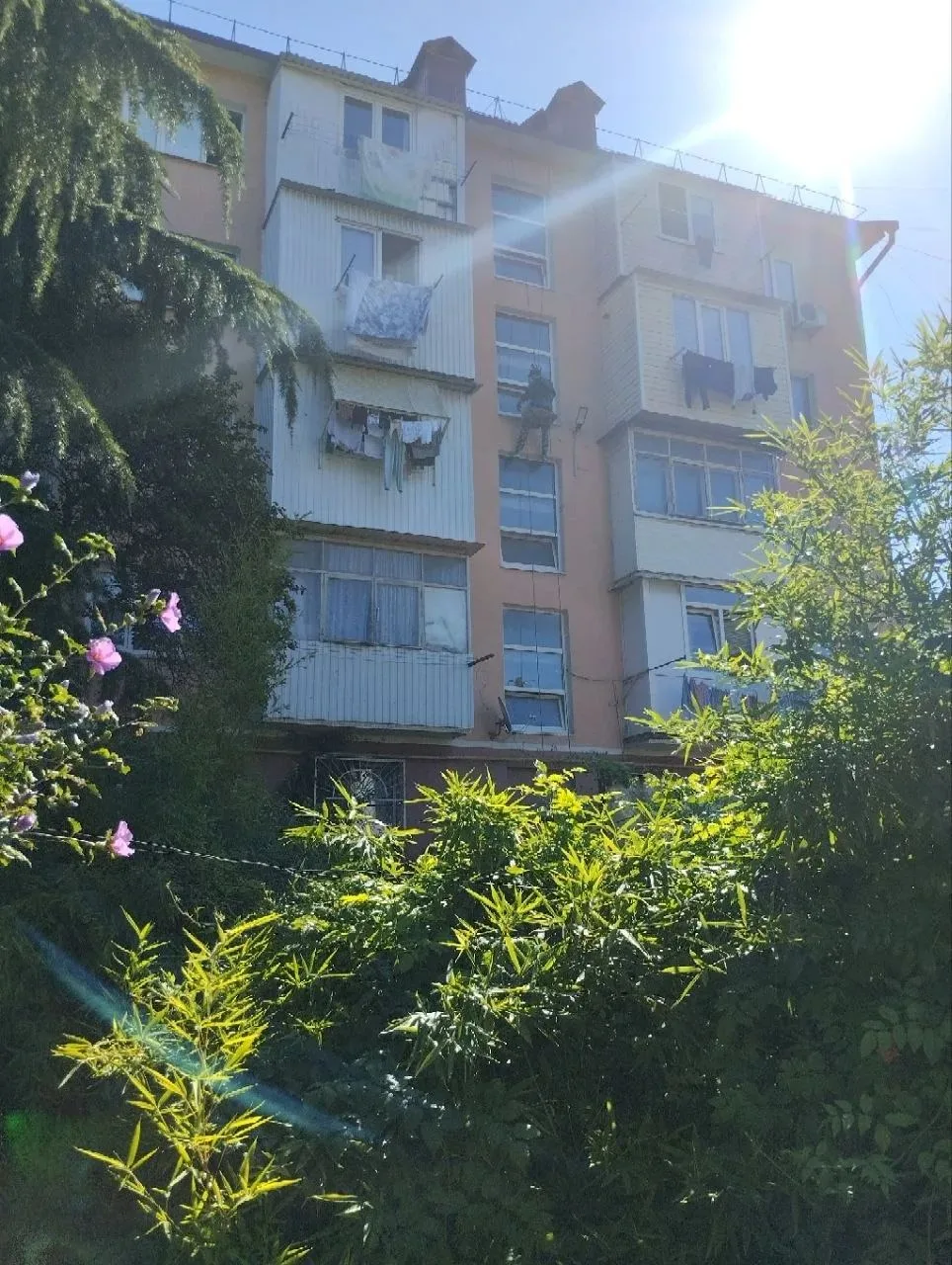 Выполнены работы по мытью окон мест общего пользования многоквартирных домов по ул. Нов...