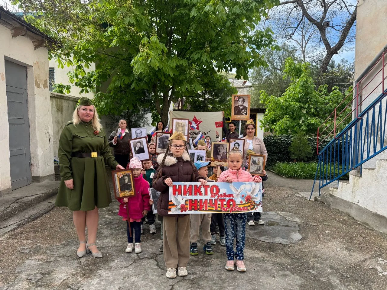 🌹 В преддверии праздника Дня Победы в нашем саду прошёл Бессмертный полк 

Сегодня в нашем детском 