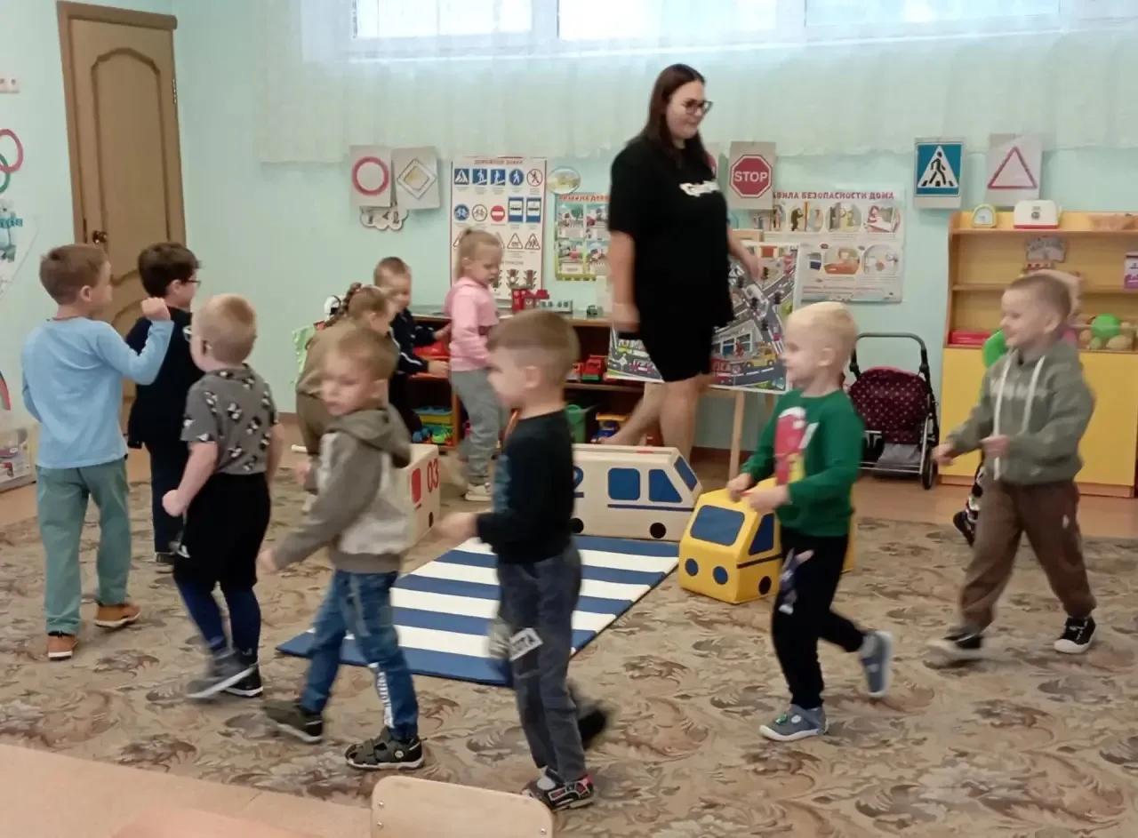 В рамках акции День родительских инициатив в средней и старшей компенсирующей группе пр...