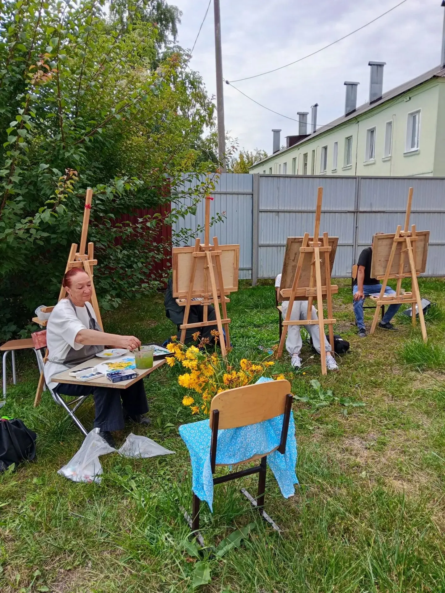 11 сентября в Детской школе искусств р. п. Панино прошёл мастер-класс «Прощай, лето», к...