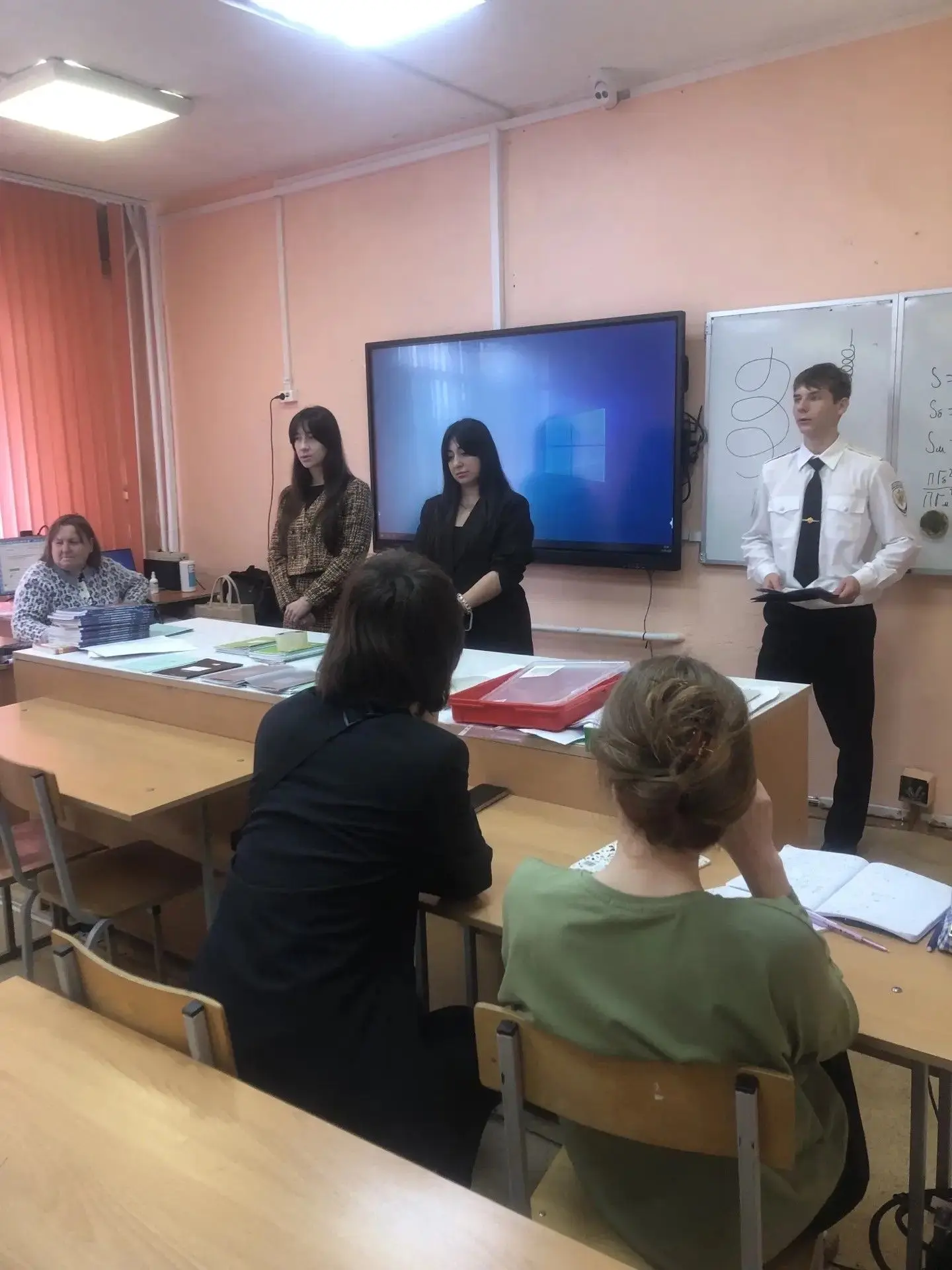 💥 В рамках месячника профориентации, который традиционно проходит в школах нашей стран...