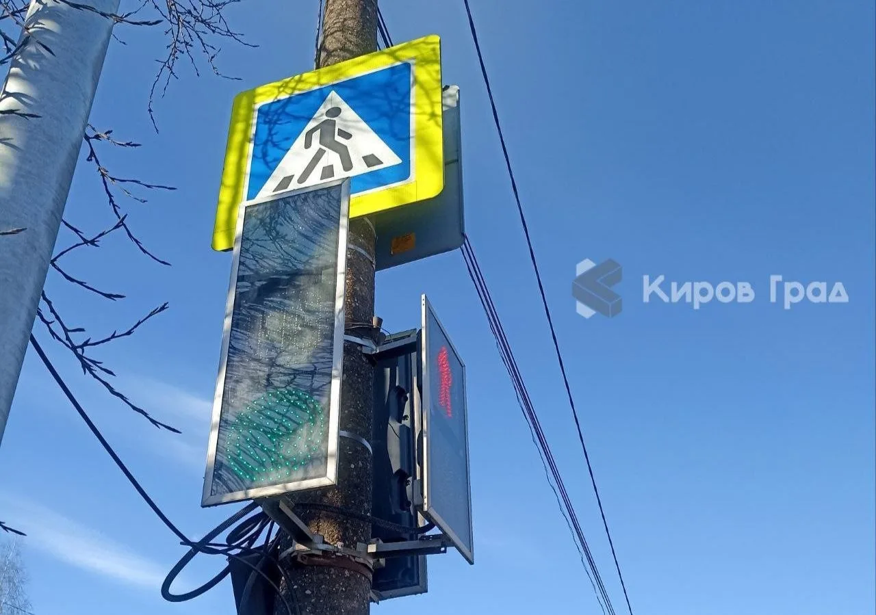 9 светофоров Кирова самостоятельно подстраиваются под поток машин🚦