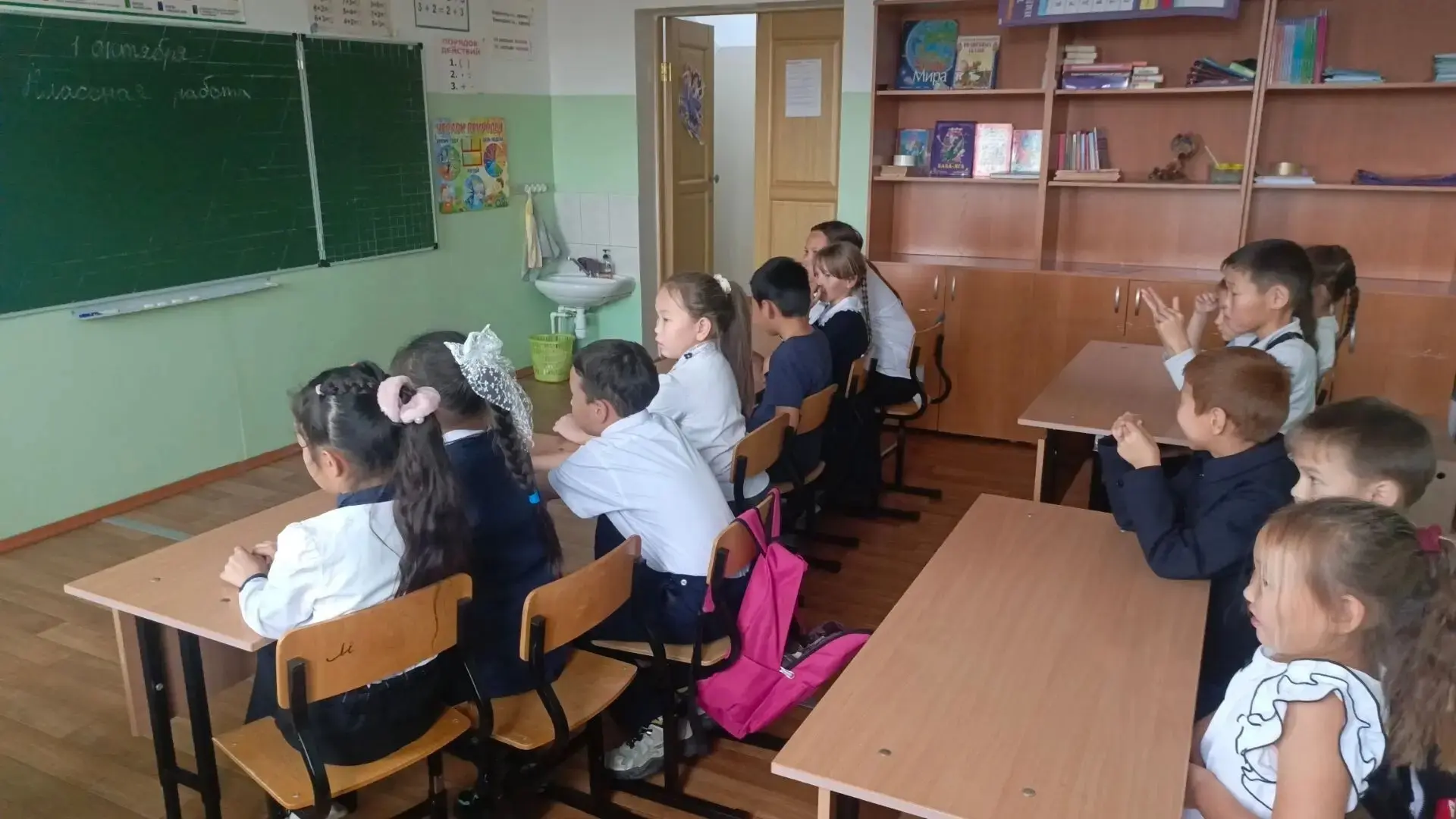 🎶Звонкие голоса и любимые песни в начальной школе!🎶