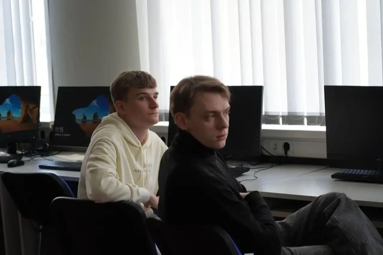 🌸 Весна, апрель и, конечно же, абитуриенты!  Сегодня в Московской международной академии было по-нас