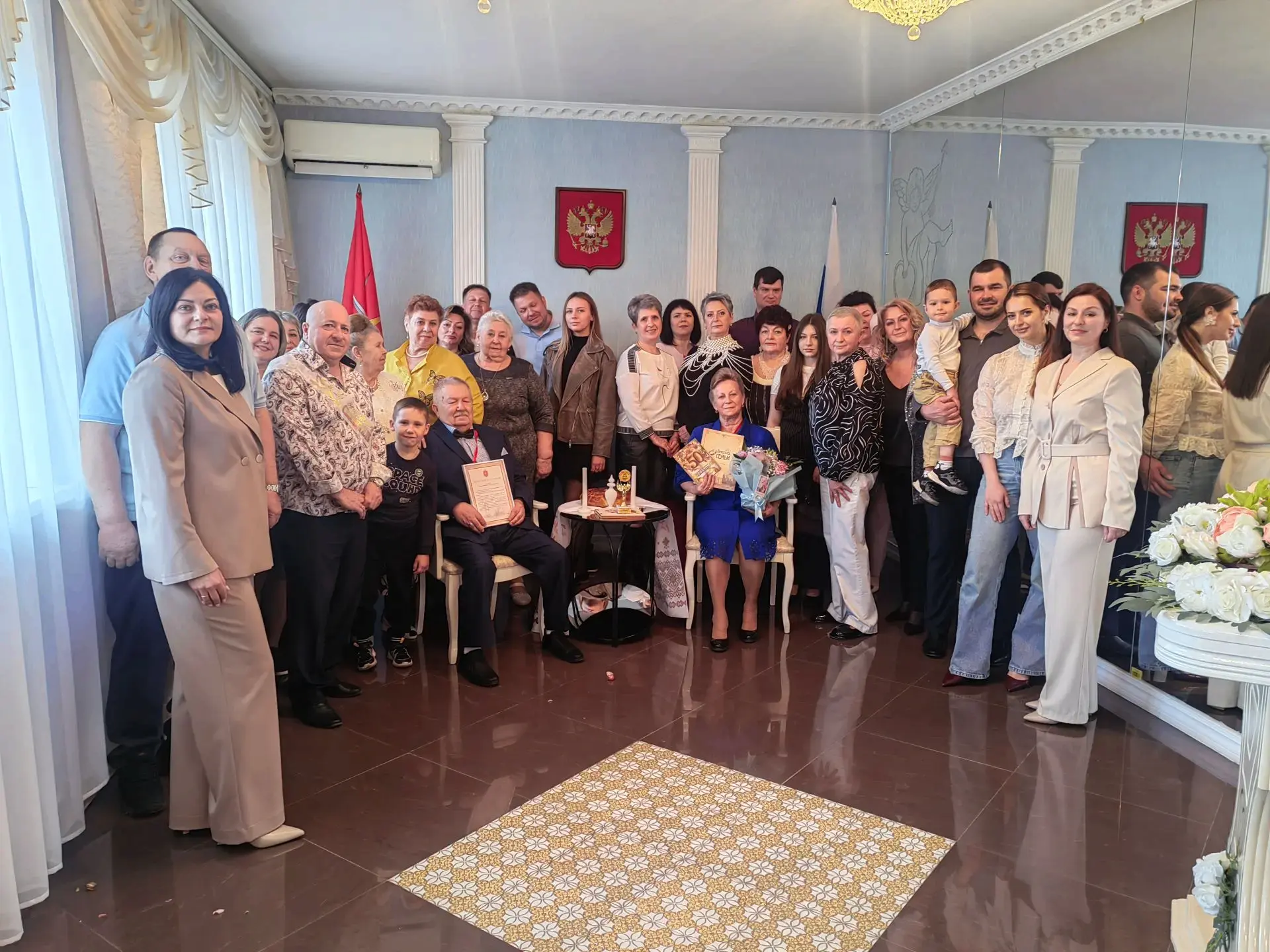 Снова жених и невеста: в Тульской области продолжают чествовать золотых юбиляров 🎉   В мае в центре 