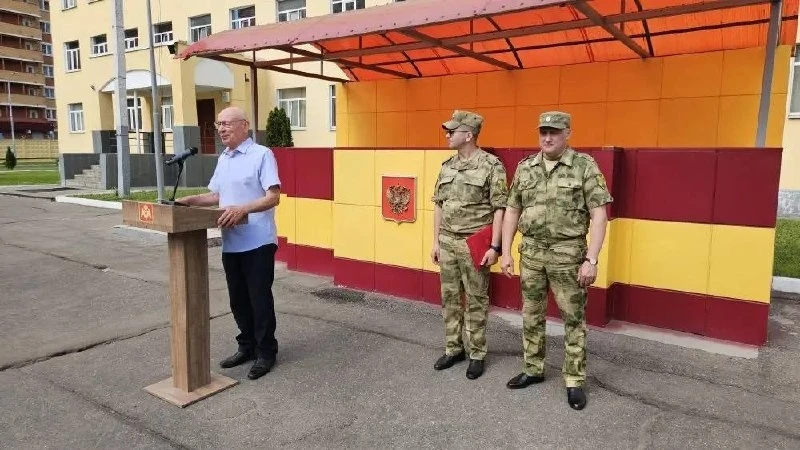 В войсковой части 3421 состоялась торжественная церемония чествования и награждения вое...