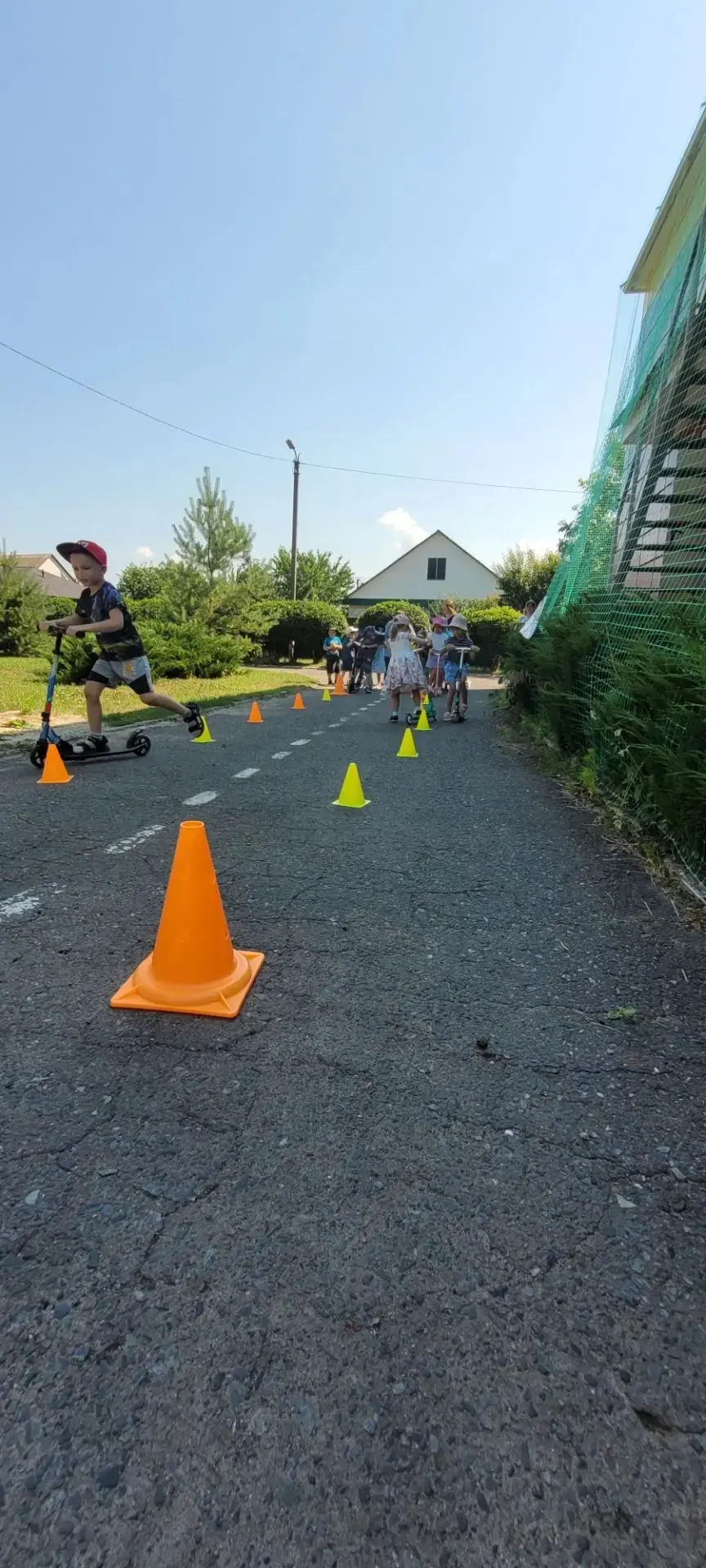 Безопасность прежде всего! 🛴
И нструктора по физической культуре провели занятие по правилам езды н