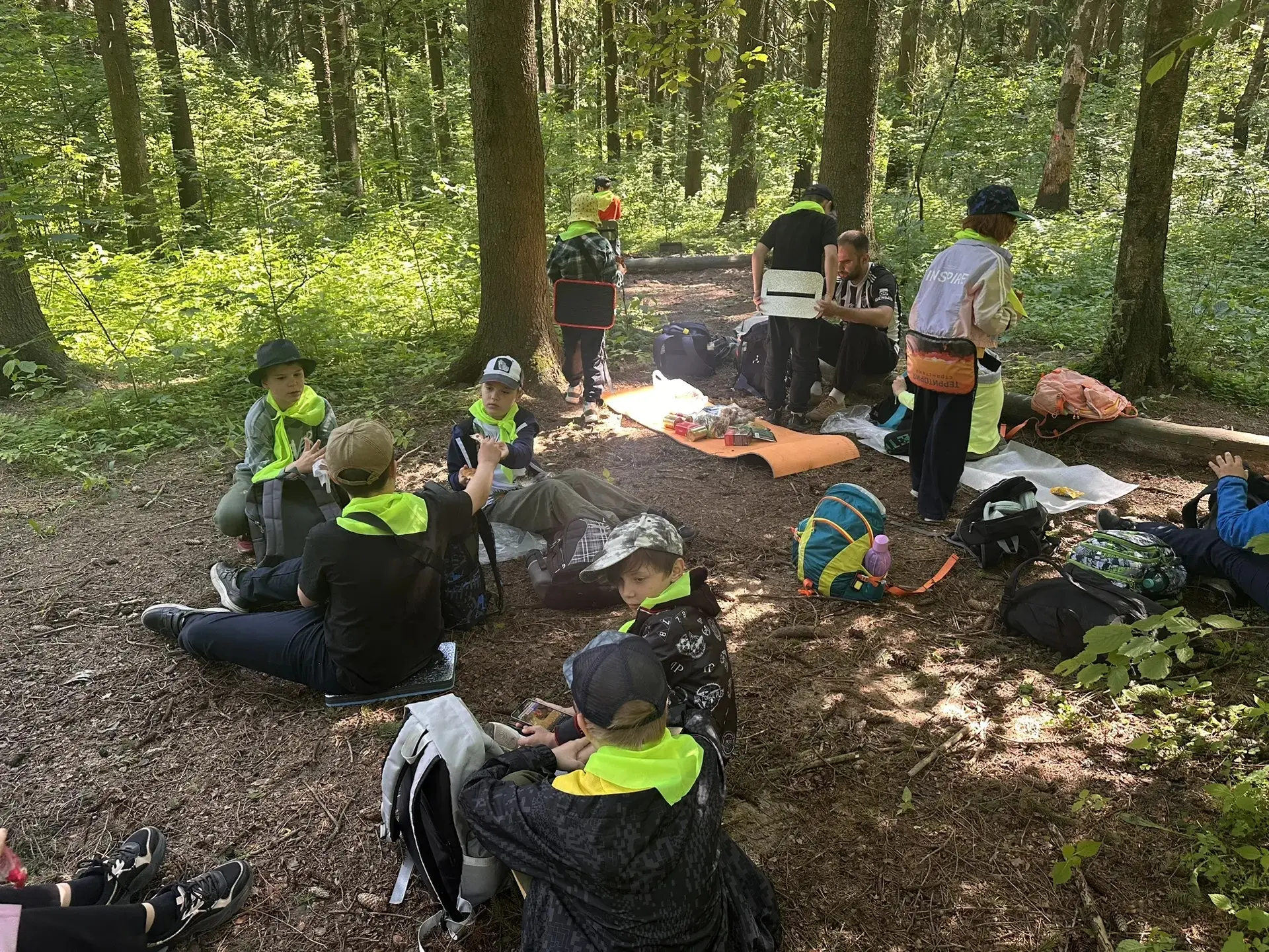 🏕️ Туристический лагерь «Исследователи путешествий» завершил свою работу!

Вот и подошла к концу пе