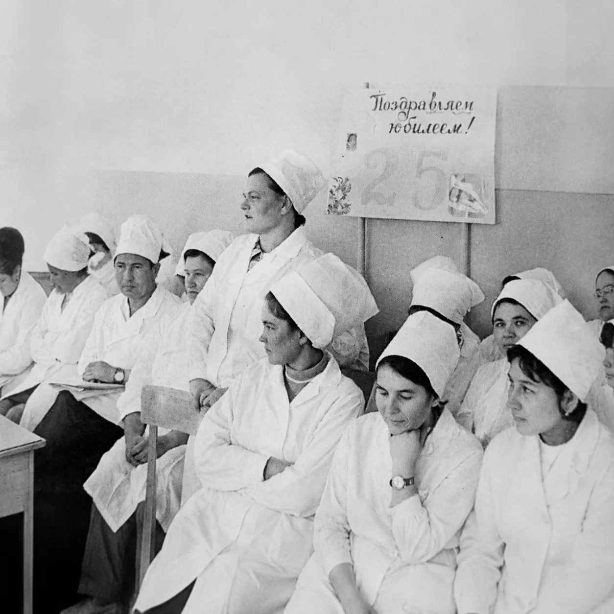 🩺 Медицина Ванинского района: преемственность поколений

Сегодня в ванинском здравоохранении трудят