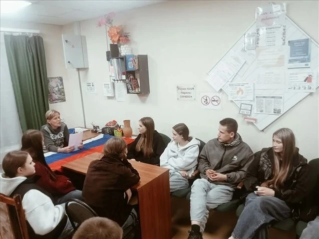 14 июня в СК Кугушевские выселки прошла познавательная бесед  "Россия -наша страна". В ходе беседы р