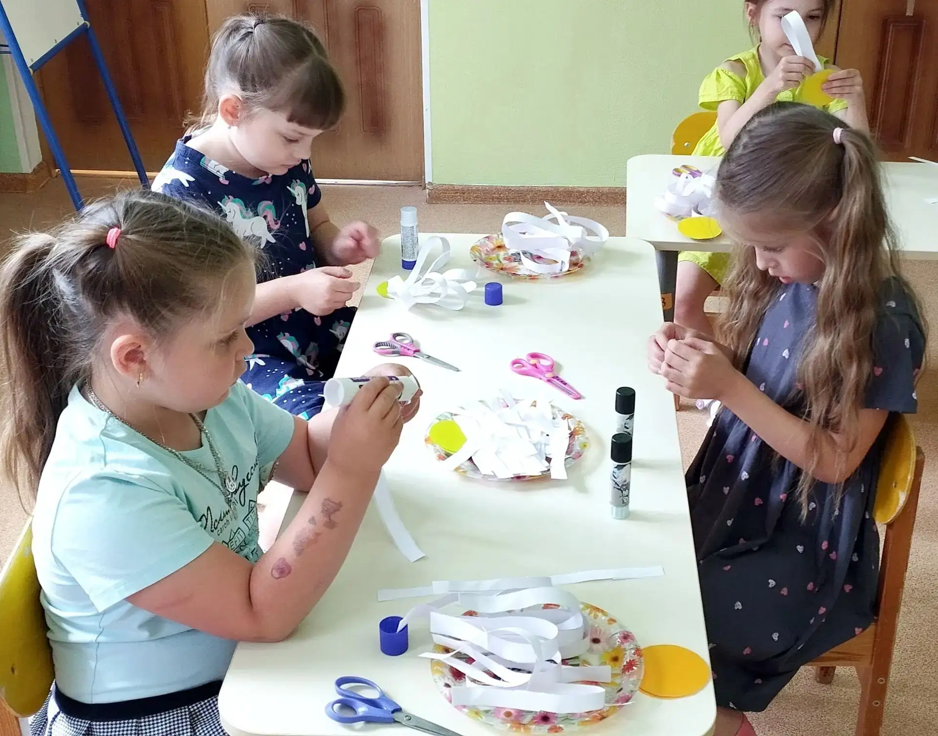 😊Ромашка — символ праздника "День Семьи Любви и Верность"🙏🥰. Белые лепестки олицетворяют чистоту 