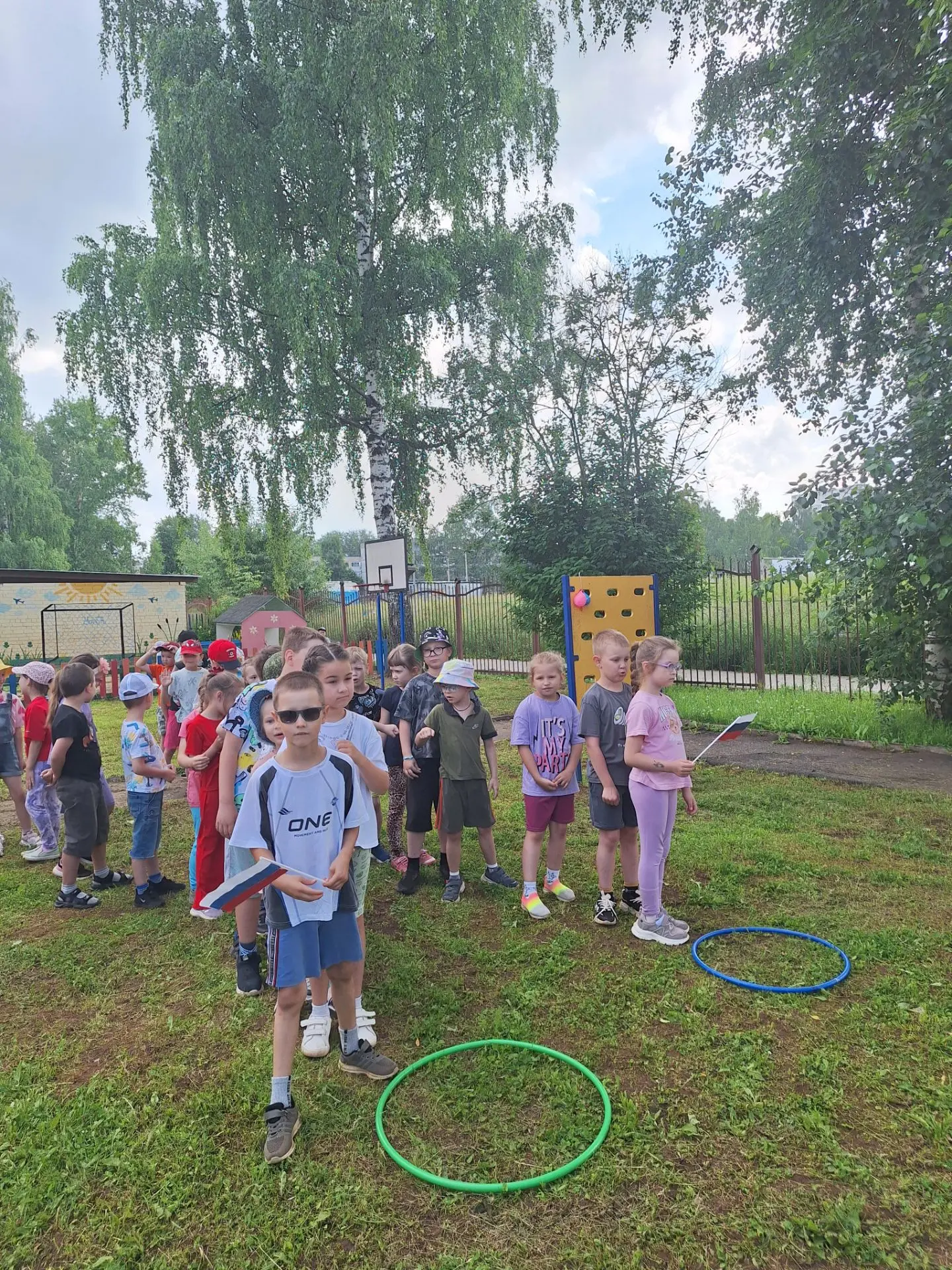 Весёлые старты «Триколор страны родной»! 🇷🇺
Сегодня нашим подготовишкам устроили настоящий спортив