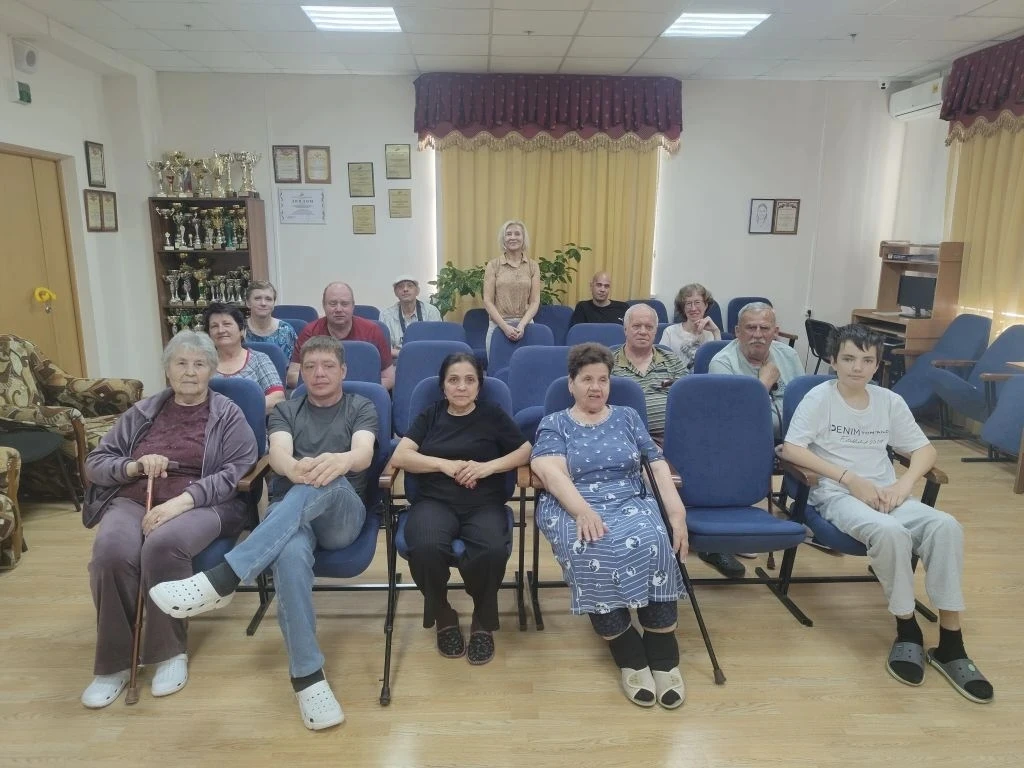 🎶 Музыка вместе: как сотрудники библиотеки подарили нашим реабилитантам настоящее музы...