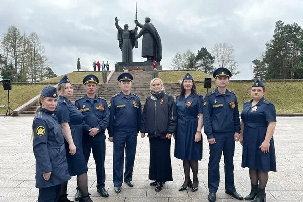 Личный состав отдела по конвоированию принял участие
в памятных мероприятиях 
В преддверии 81-й годо