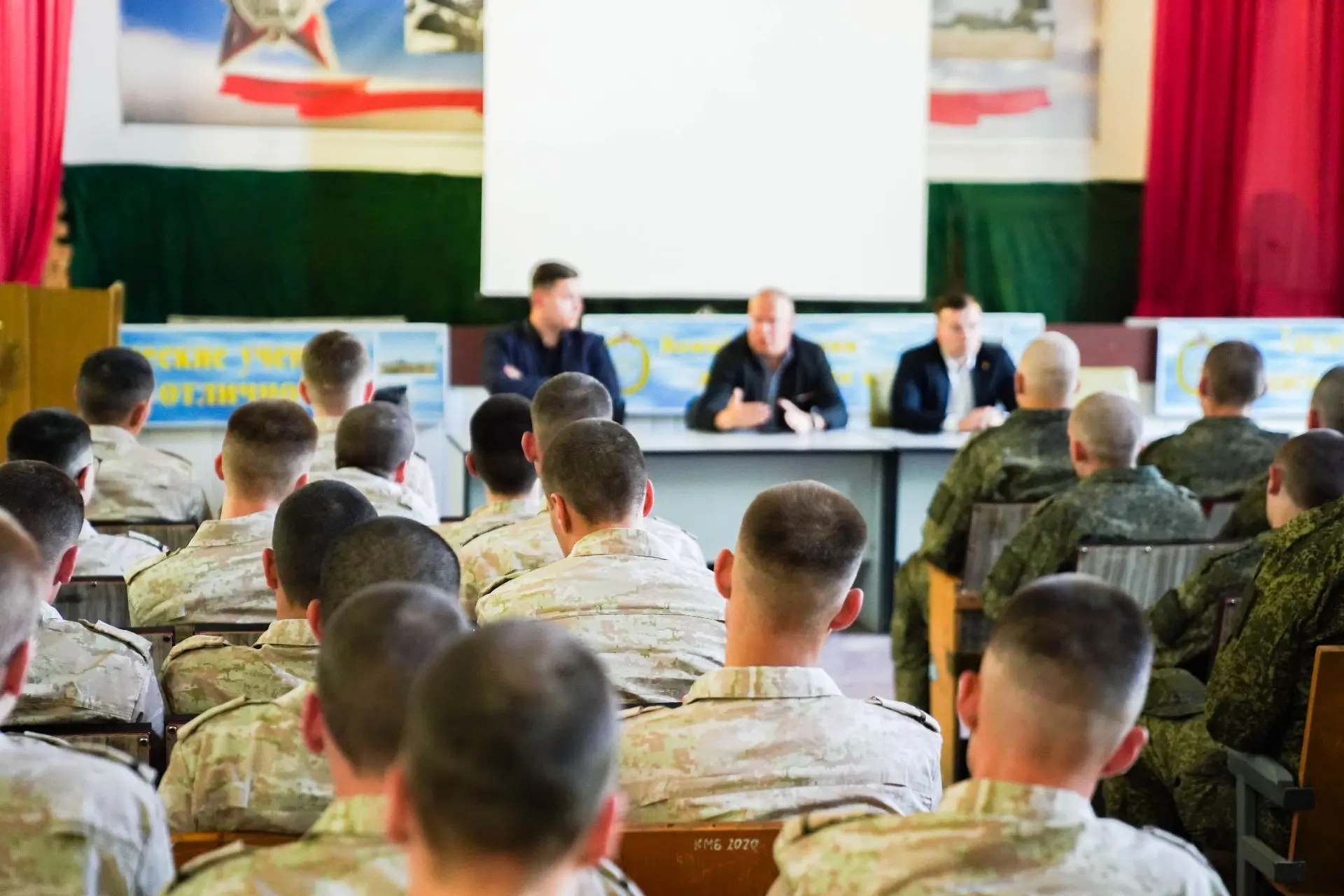«Диалог на равных» для солдат срочной службы  В войсковой части 03007 для солдат срочной службы прош