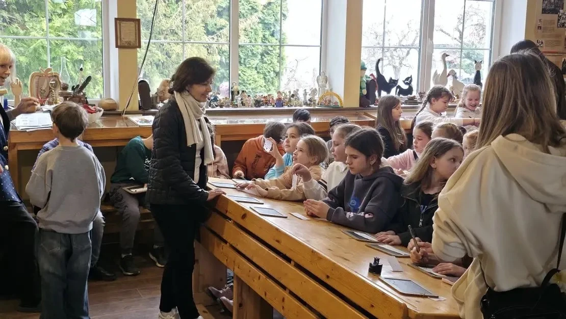 Весенние каникулы🌸  Учащиеся 2«Б» и 4«Е» классов отправились в увлекательное путешествие в немецкую 