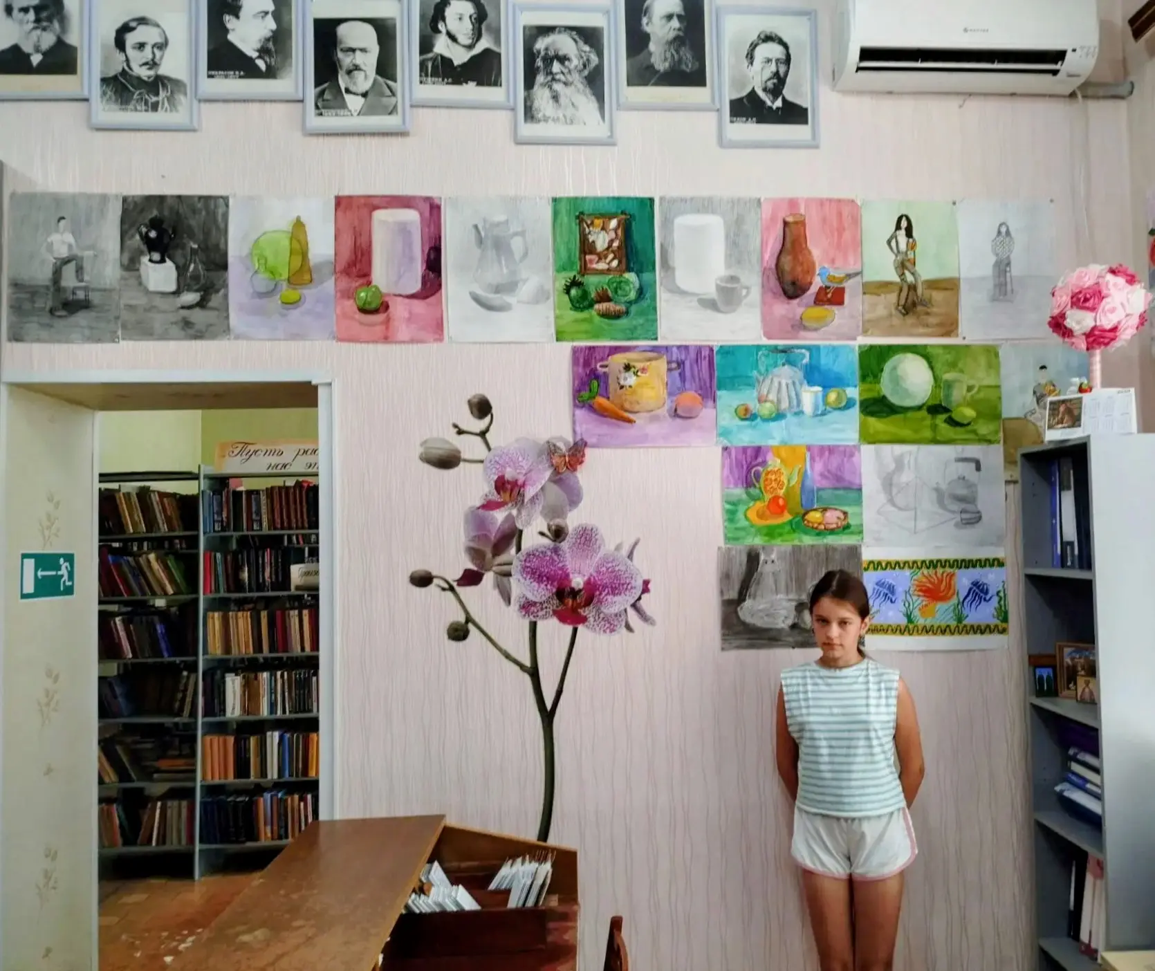 🎨 Рисовать - значит видеть красоту в обычном, так рождаются маленькие шедевры. Юная ху...