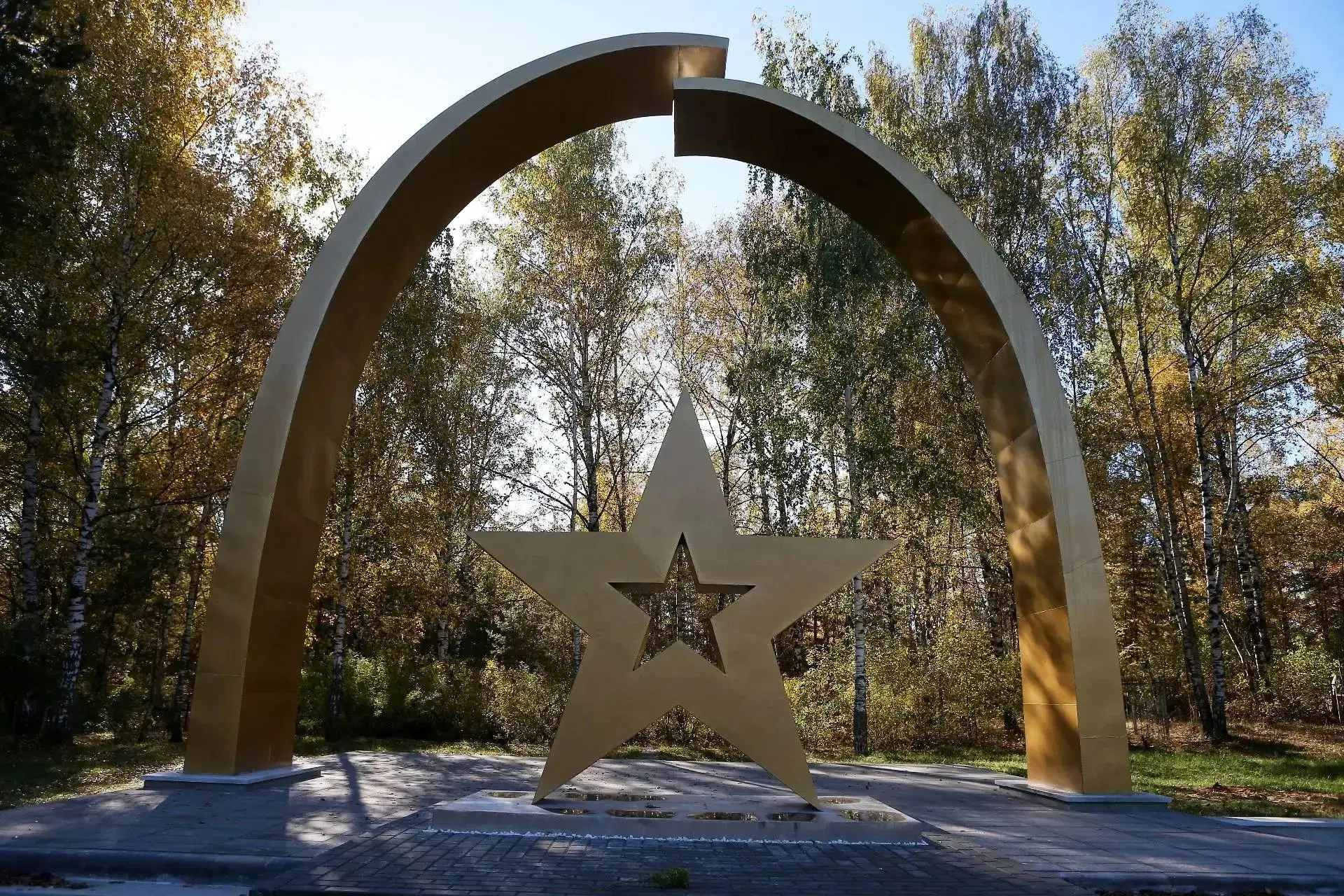 🔹 В годы Великой Отечественной войны Дзержинск был тем тыловым городом, на предприятия...