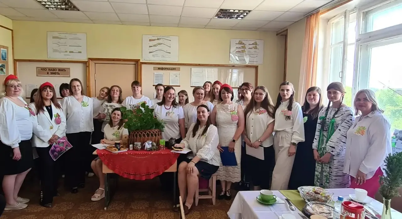 15 июня в филиале ПсковГУ в г. Великие Луки состоялось открытое занятие по дисциплине «Основы естест