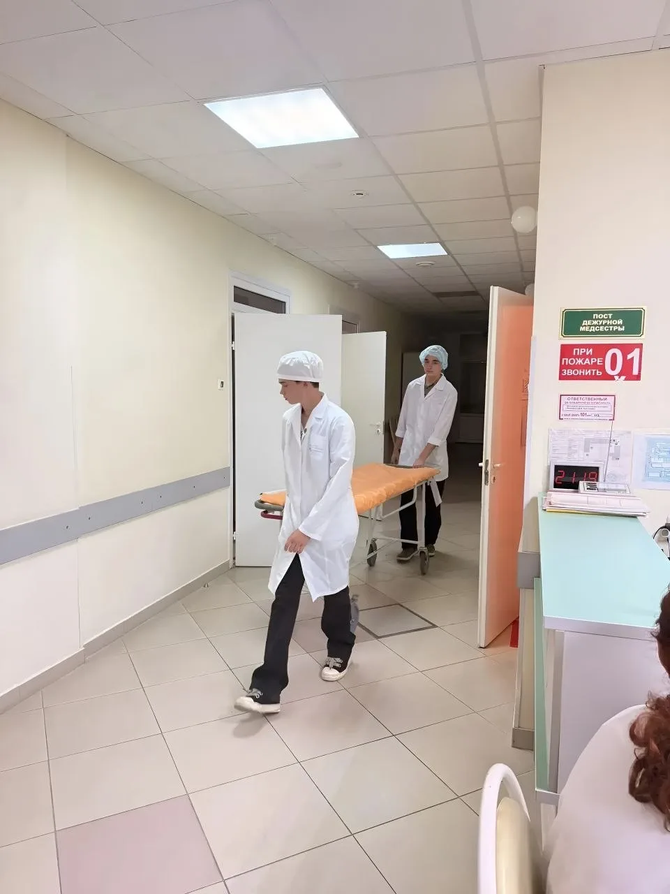🏥 30 учеников медклассов проходят практику в Губкинской ЦРБ
 
📅 В течение месяца в отделениях стац