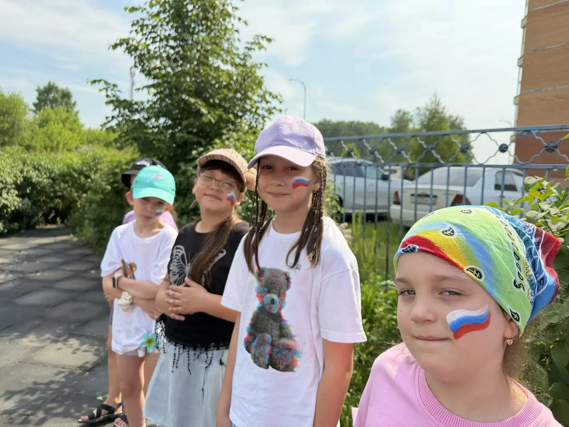#КемеровоПатриотичный
Празднование Дня России🇷🇺 в нашем летнем лагере прошло ярко и масштабно. Мы 