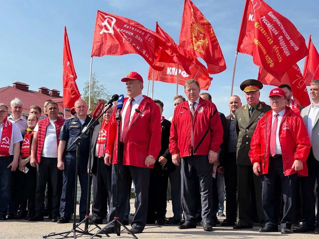 Отправлен 154-й Гуманитарный Конвой КПРФ приуроченный к 81-й годовщине Великой Победы