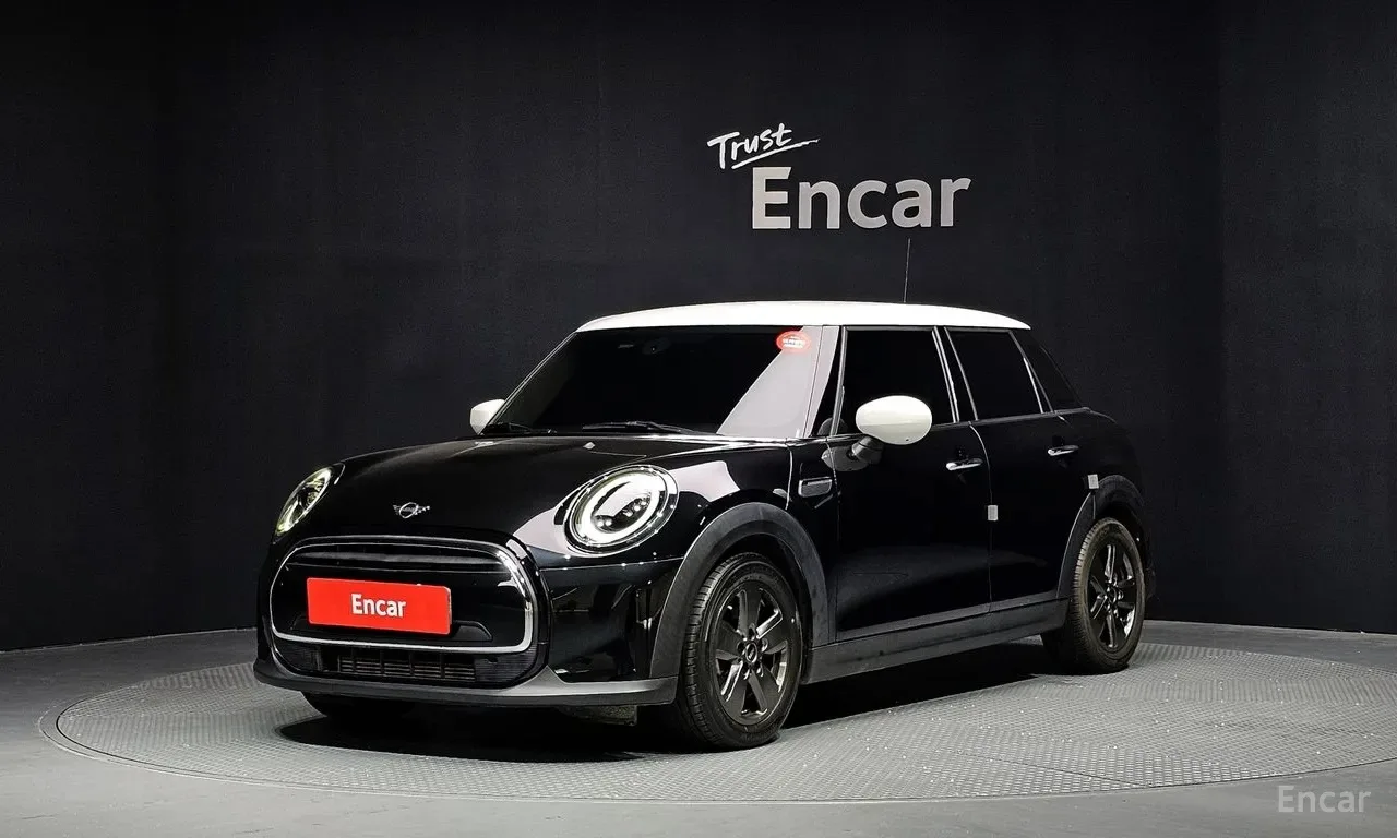 ▫️Mini Cooper▫️
🛞Год: 2022
🛞Двигатель: 1.5 бензин (136лс)
🛞КПП: робот
🛞Привод: передний
🛞Пробег