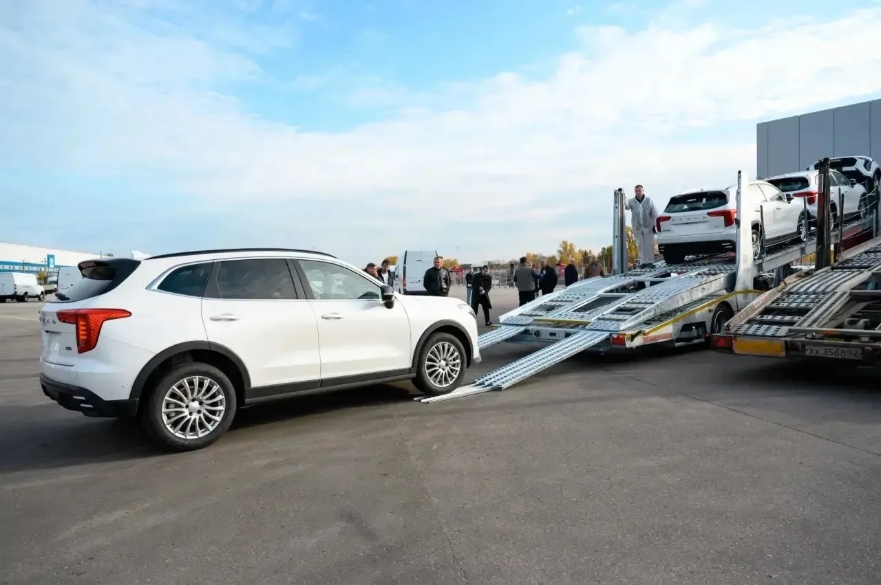 Автовозы, которым доверяют профессионалы: почему водители выбирают Ultrailer?